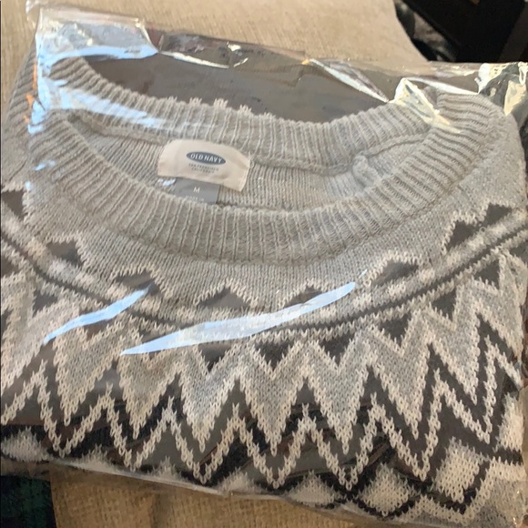 Old Navy isles black and grey sweater medum - Picture 16 of 16